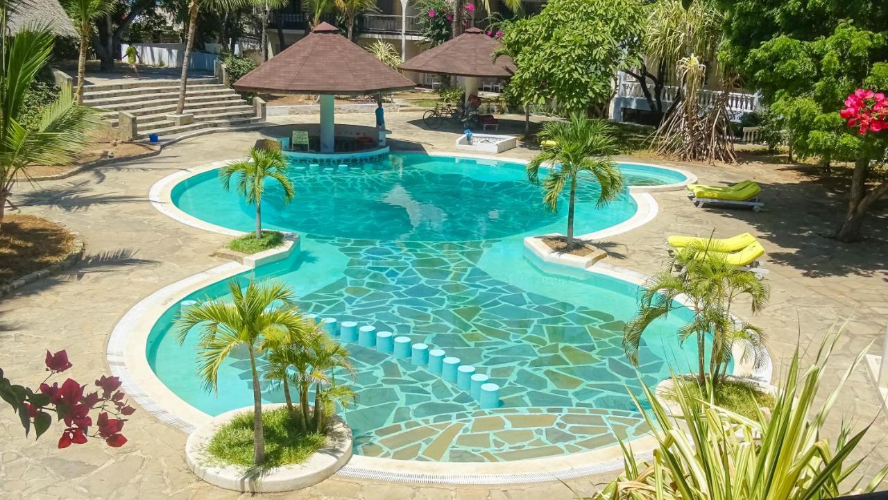 Lily Palm Resort Watamu Exterior photo