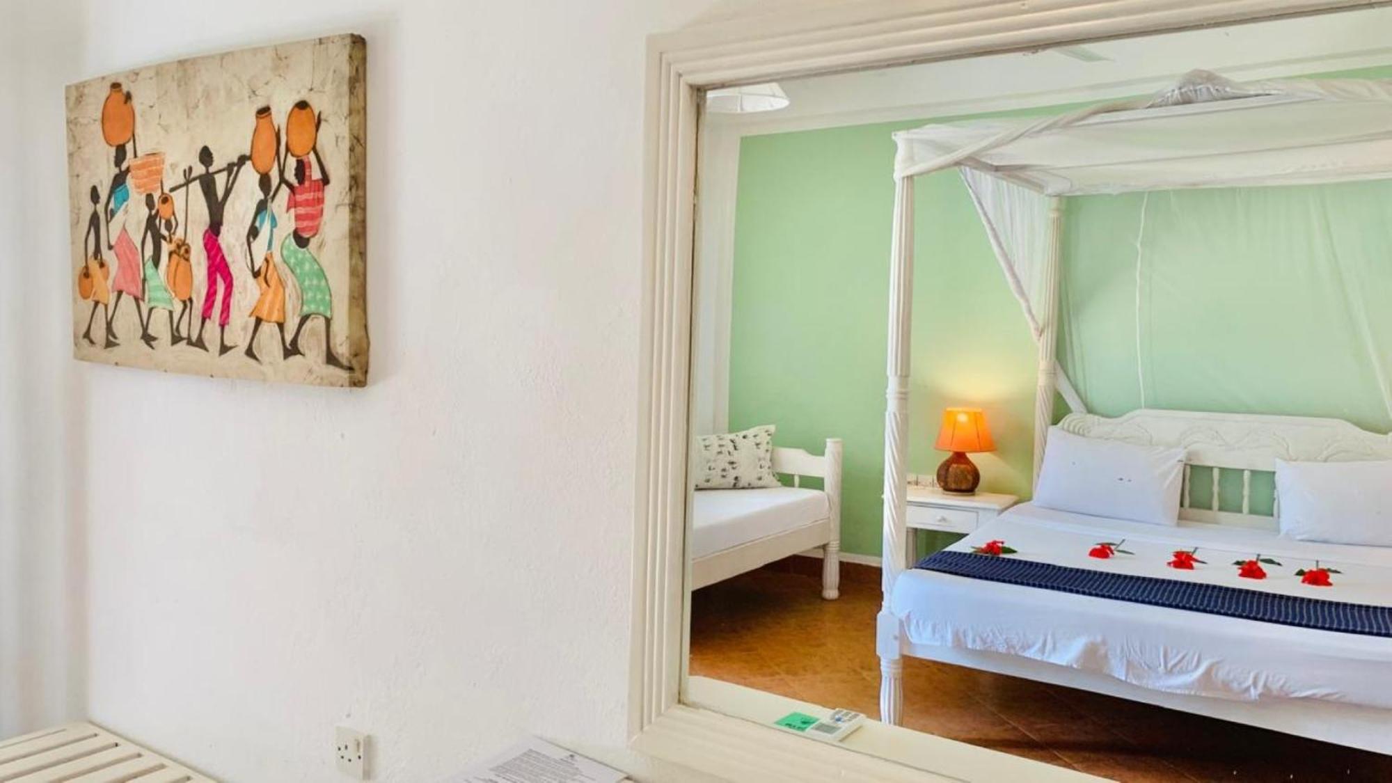 Lily Palm Resort Watamu Exterior photo