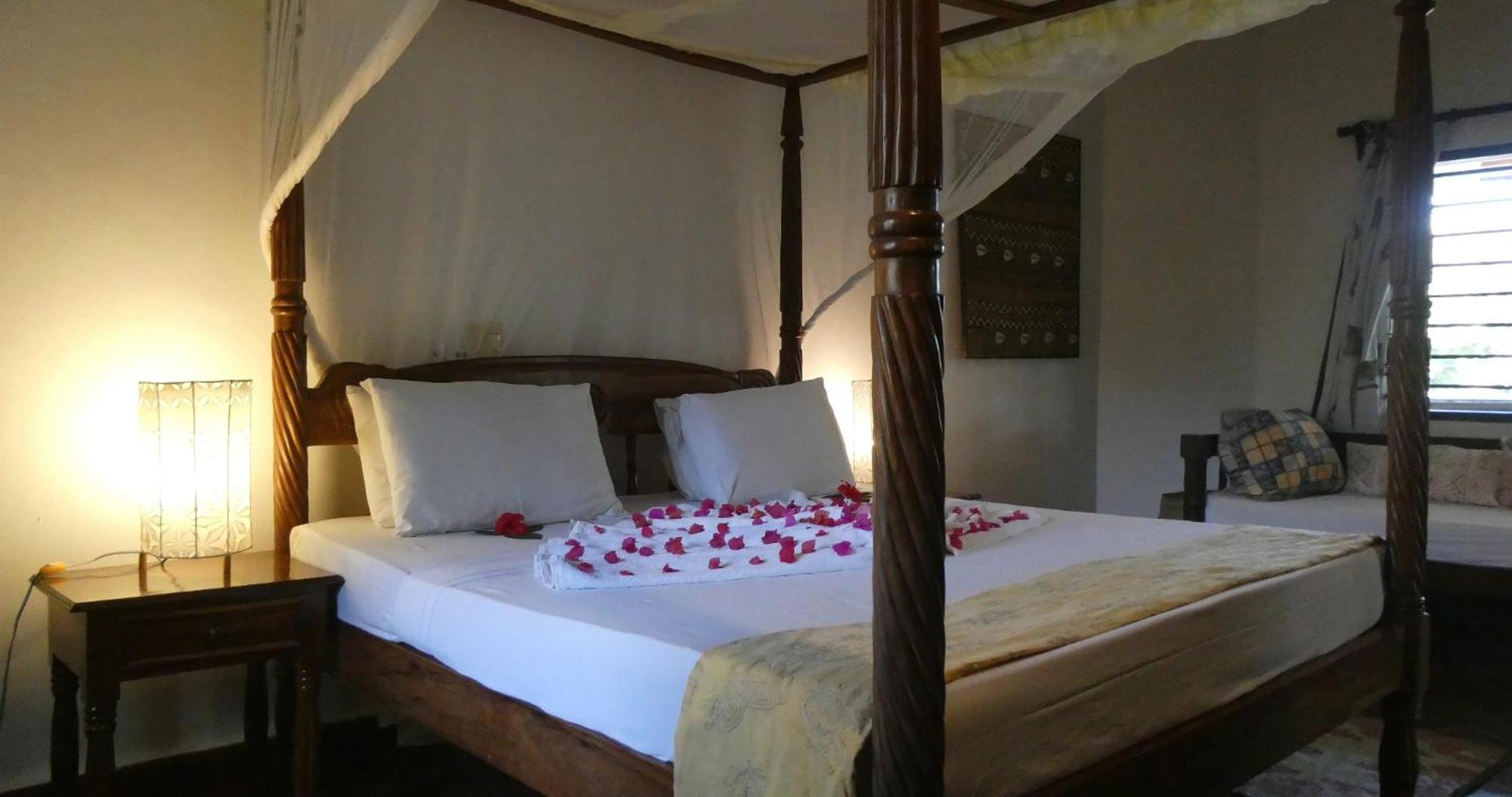 Lily Palm Resort Watamu Exterior photo